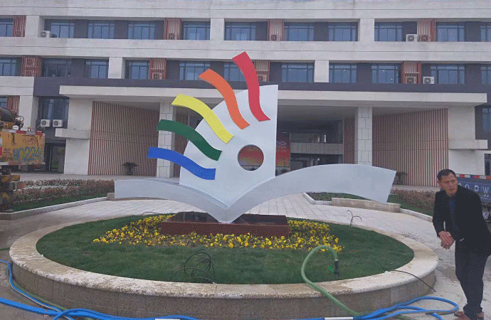 校園不銹鋼雕塑.gif 校園不銹鋼雕塑.gif